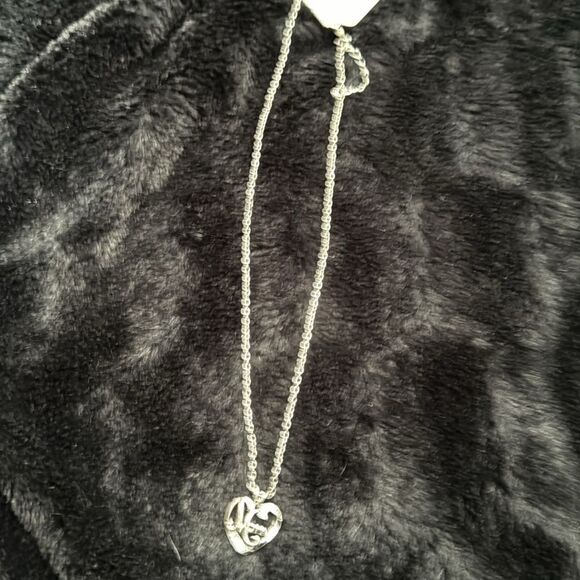 Silver toned MOM NECKLACE - Picture 3 of 6